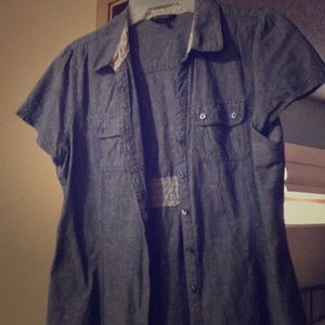 Denim short sleeve shirt